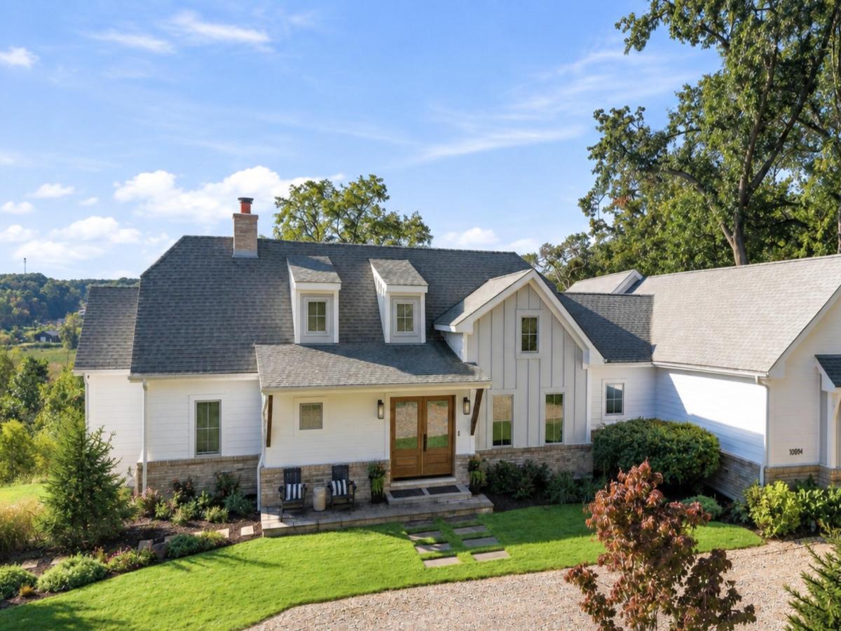 MLS #26052142 image #0