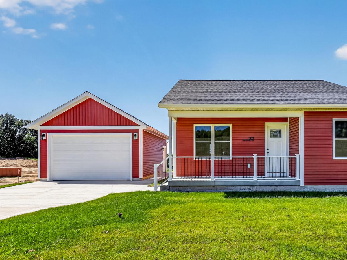 MLS #26052308 image #0