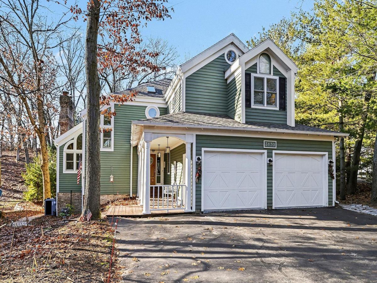 MLS #26052705 image #0