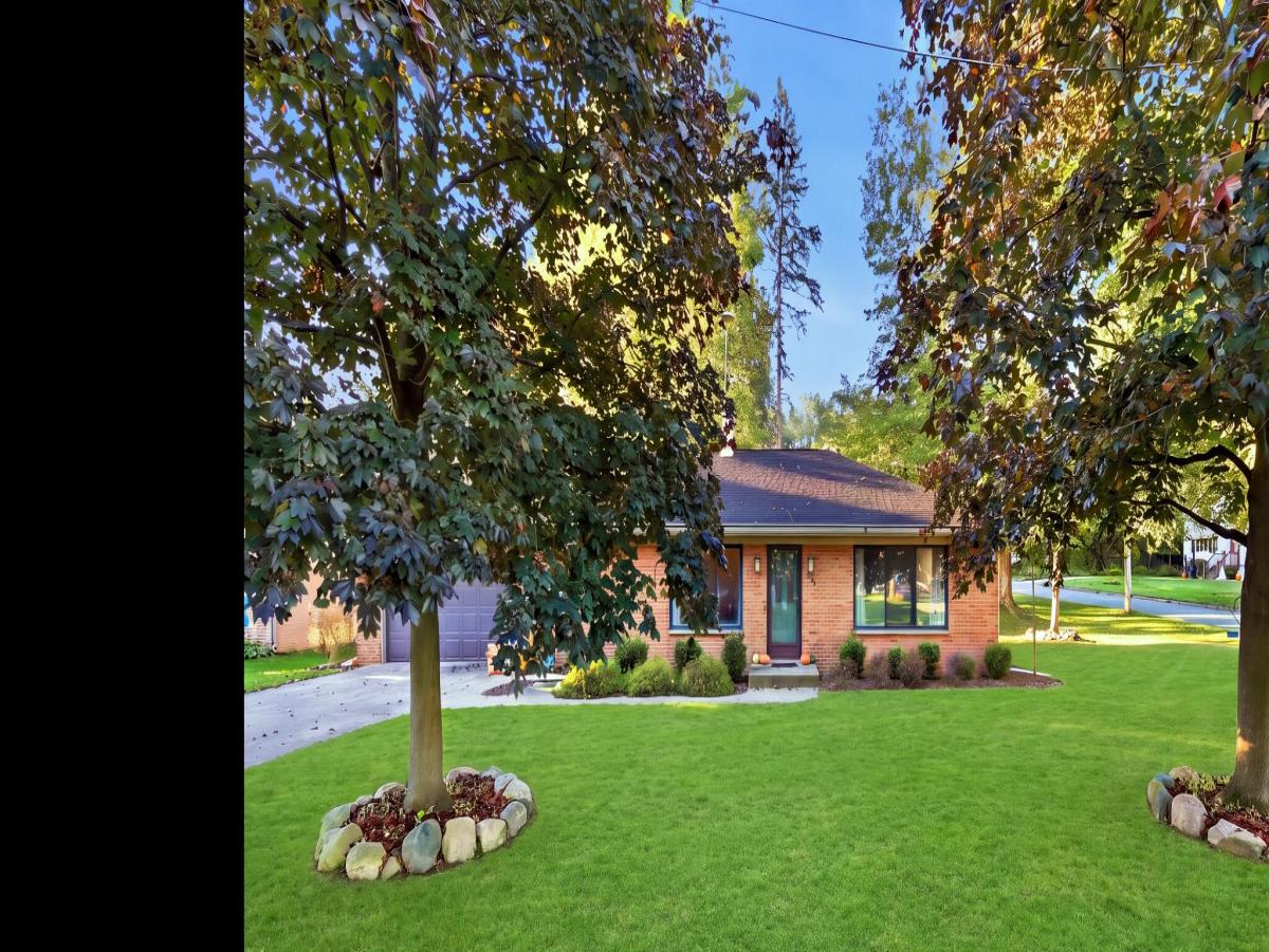 MLS #26052849 image #0