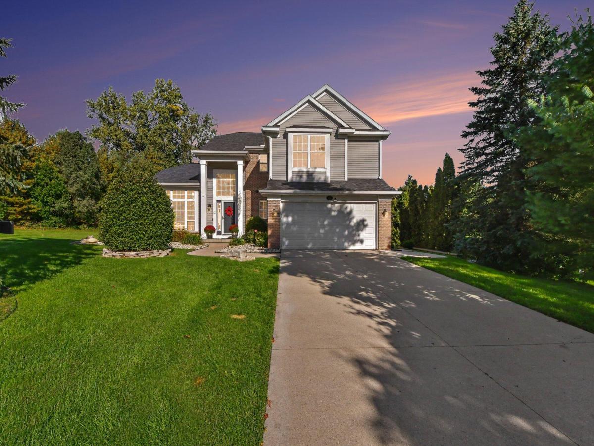 MLS #26053129 image #0