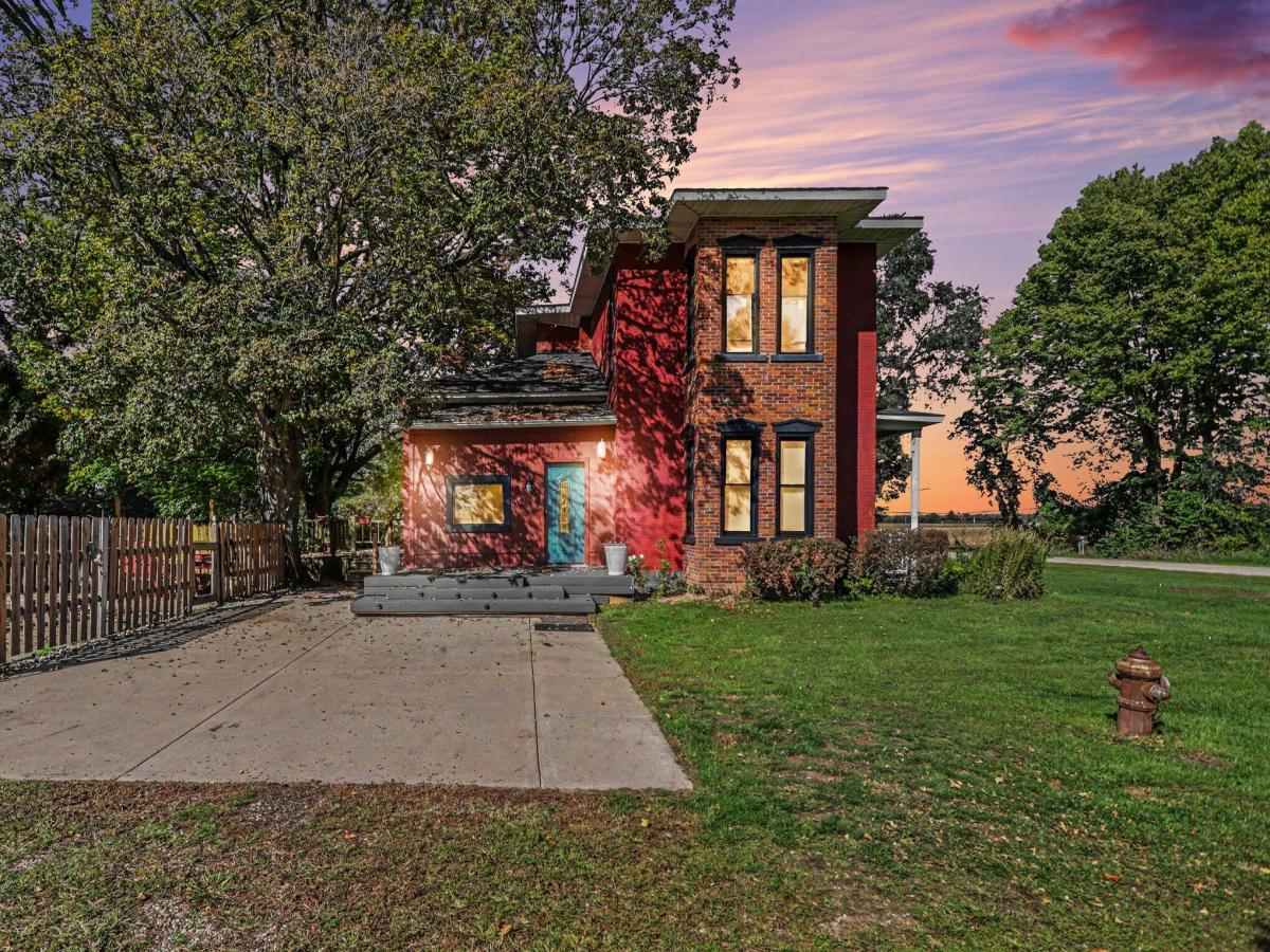 MLS #26053302 image #0