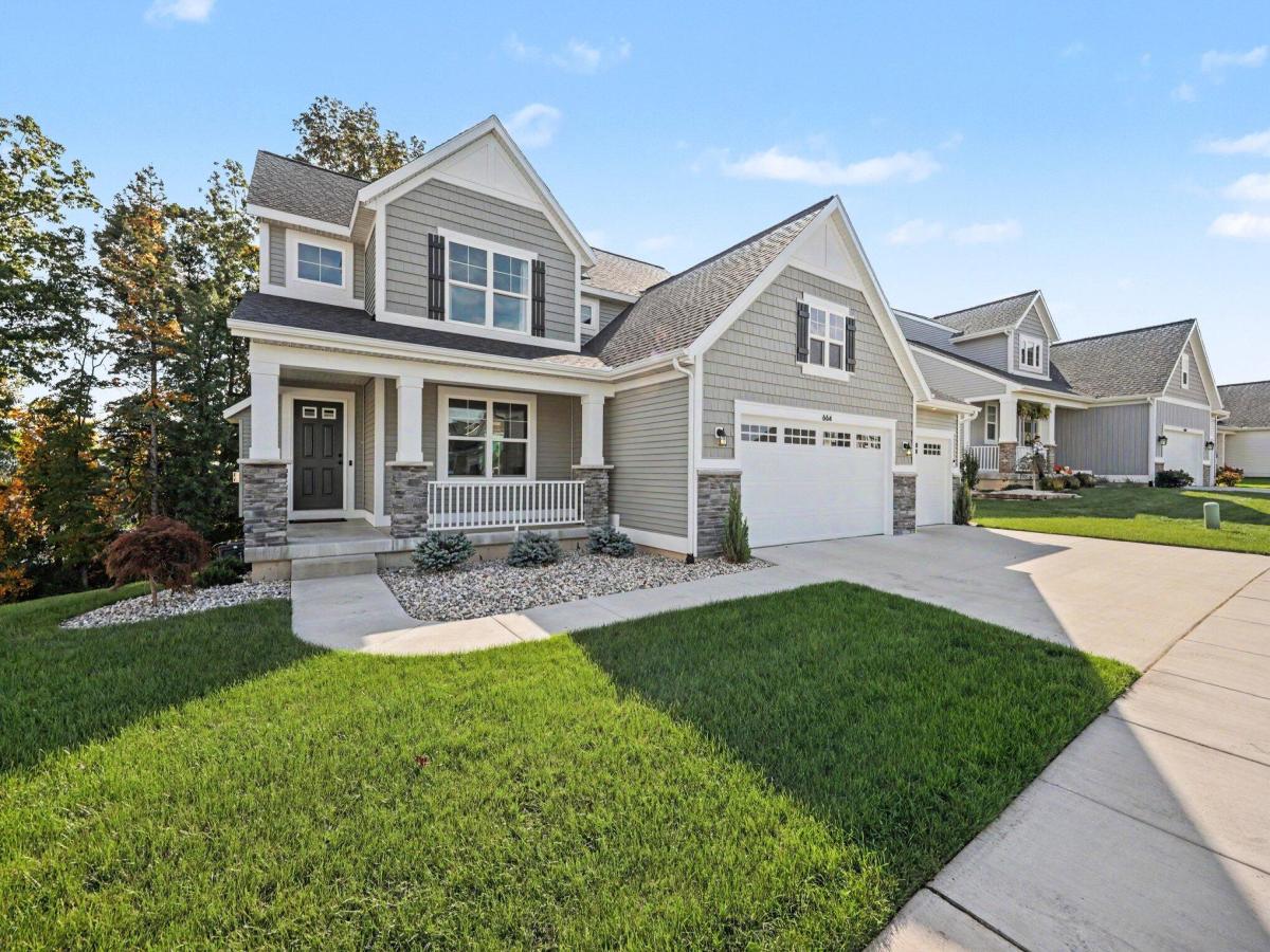 MLS #26053538 image #0