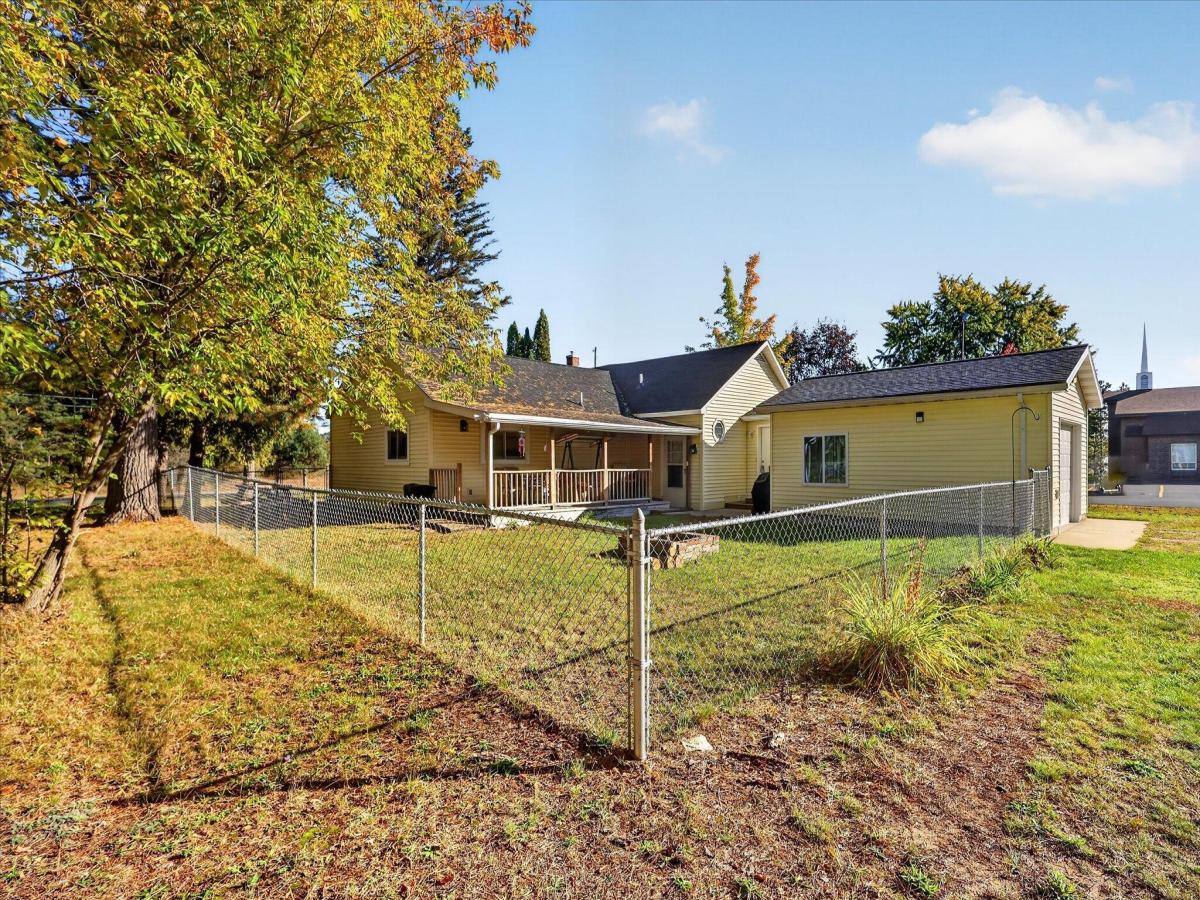 MLS #26053596 image #0