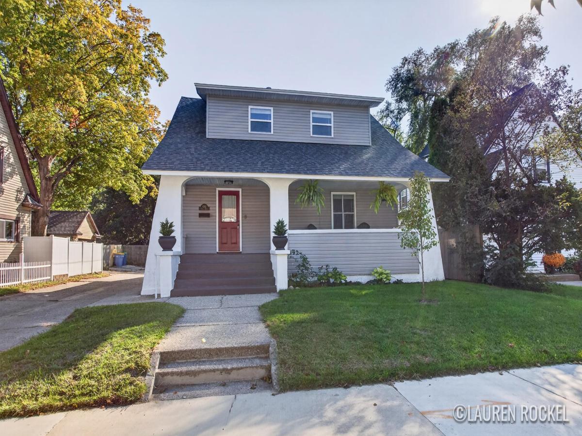 MLS #26053709 image #0