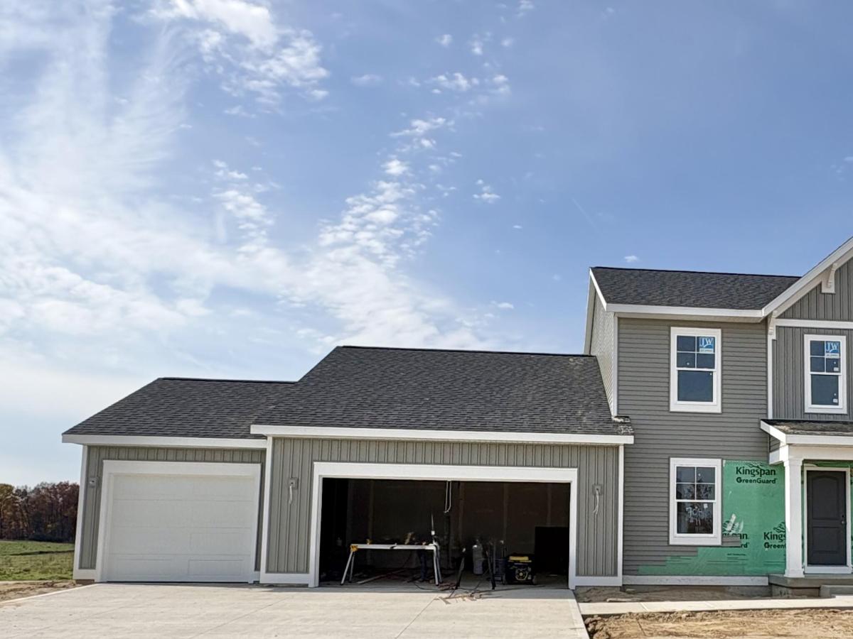 MLS #26053893 image #0