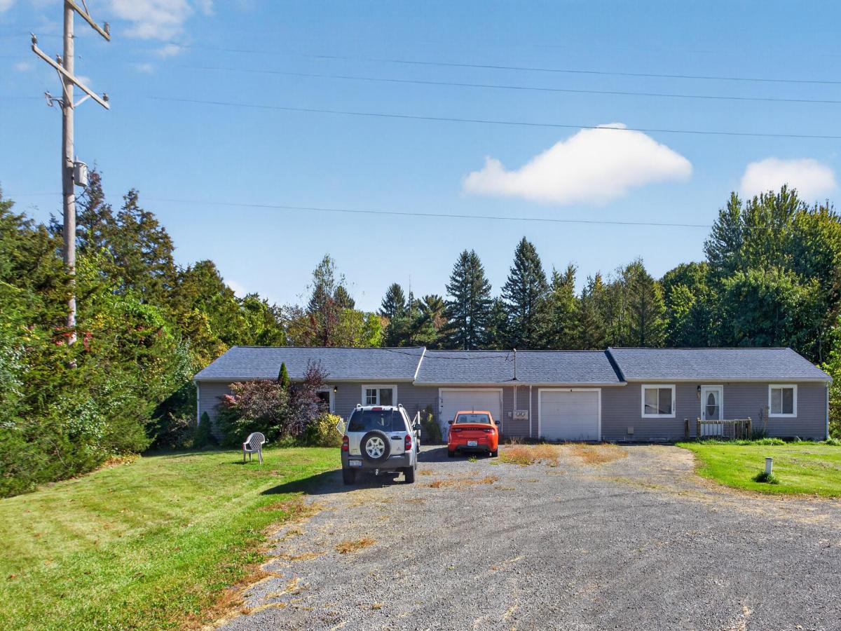 MLS #26053970 image #0
