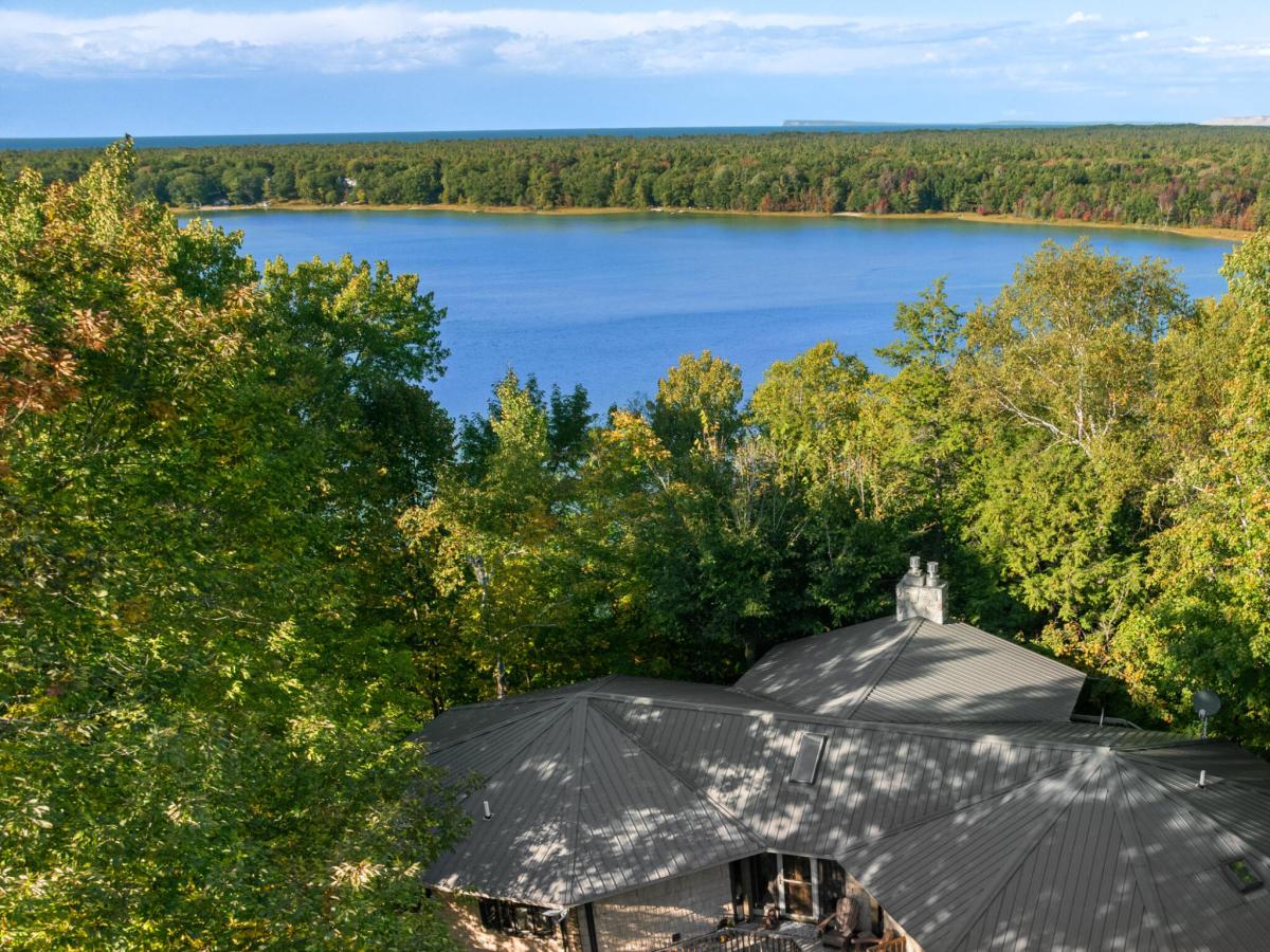 MLS #26054230 image #0