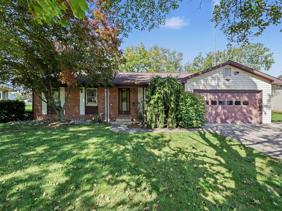 MLS #26054463 image #0