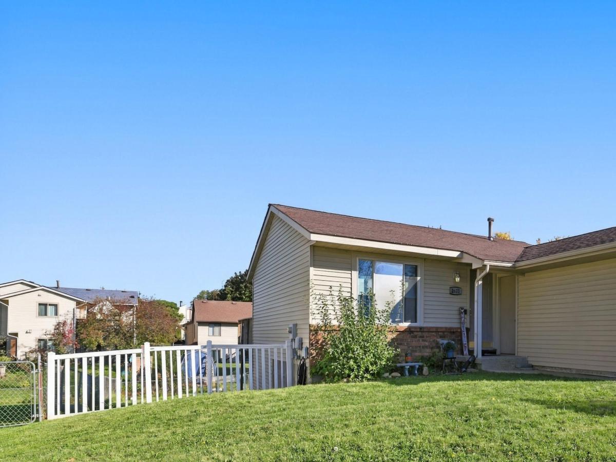 MLS #26054658 image #0