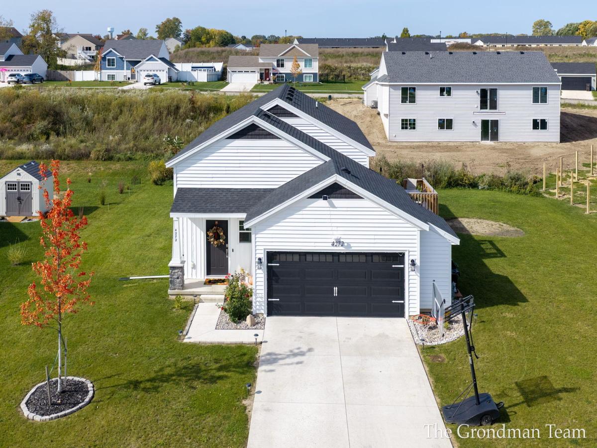 MLS #26054820 image #0