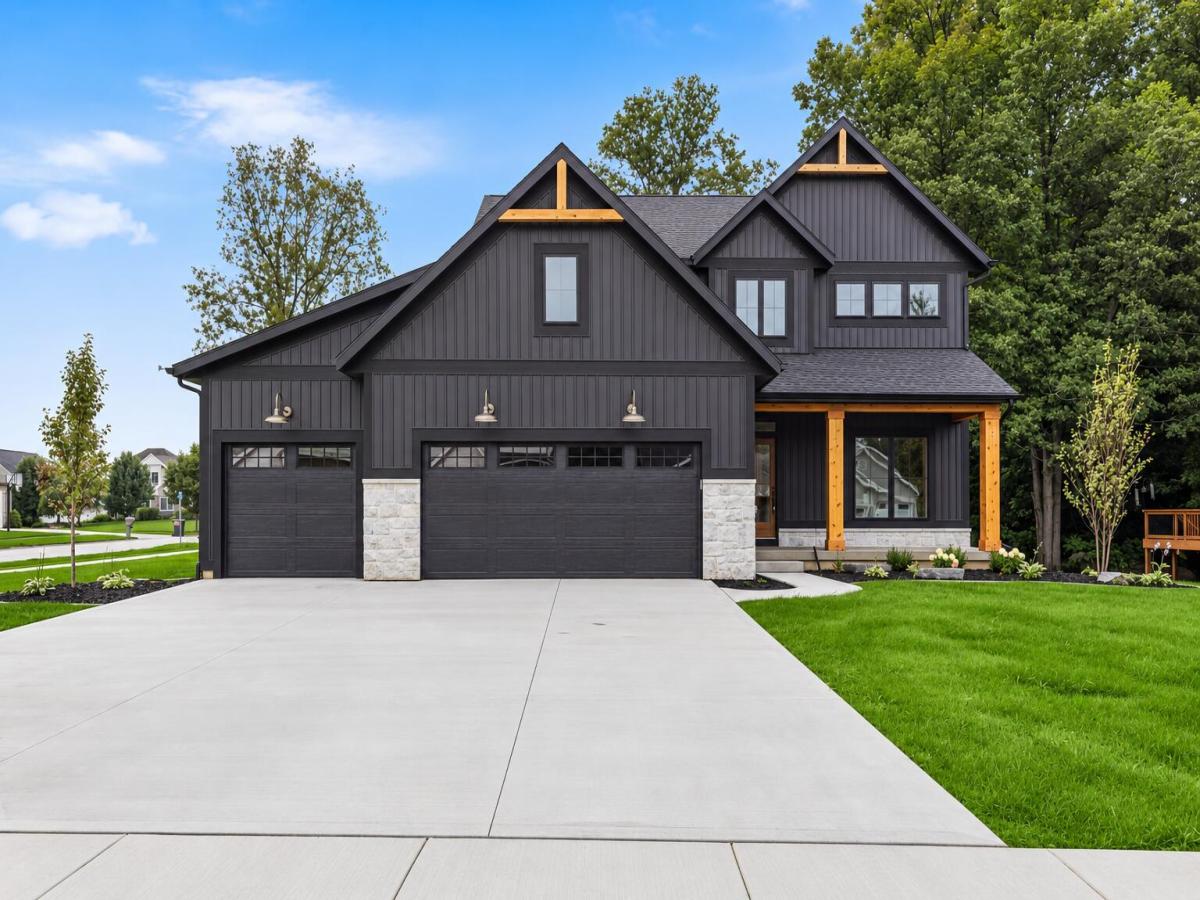 MLS #26055253 image #0