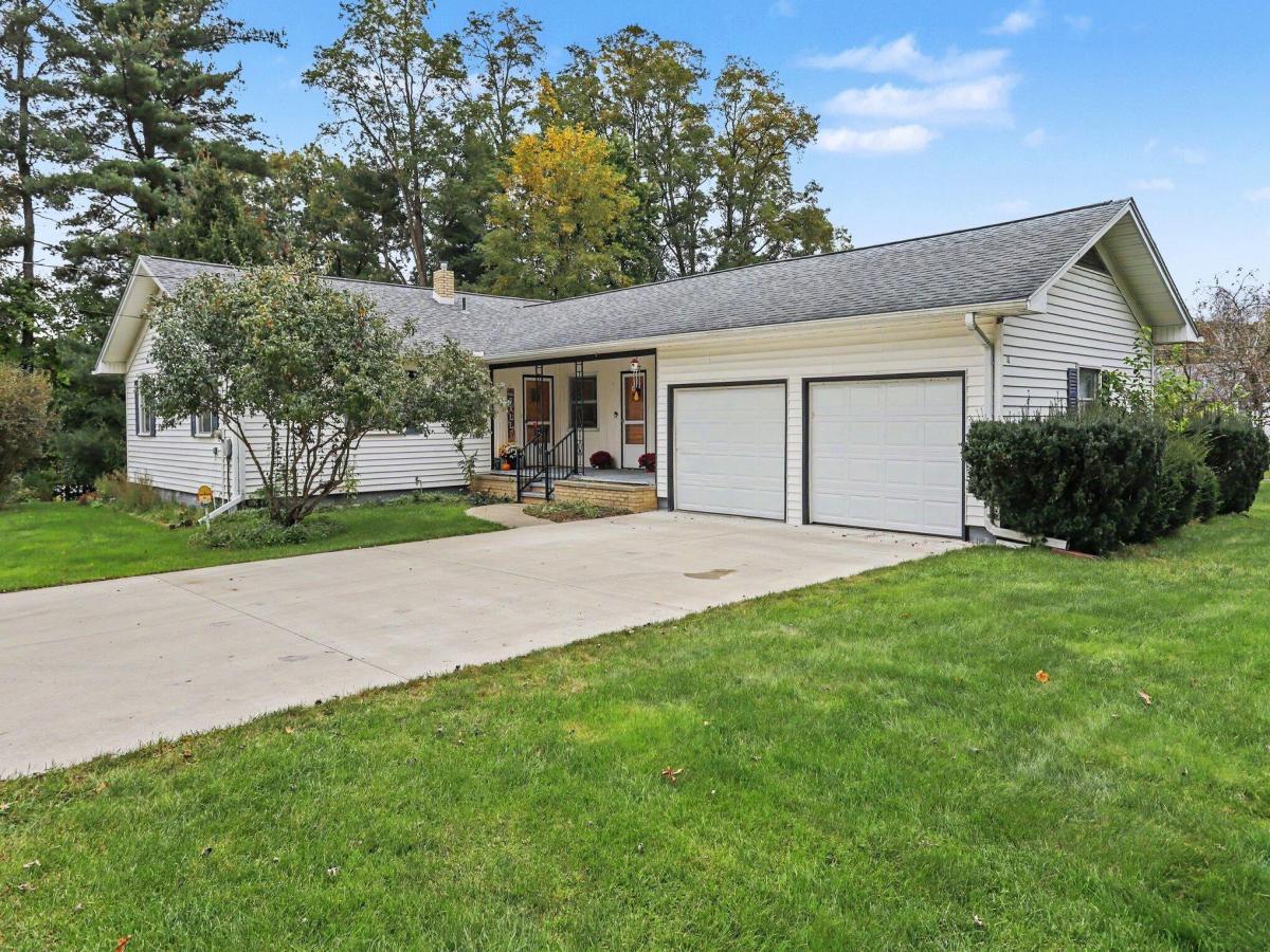 MLS #26055409 image #0