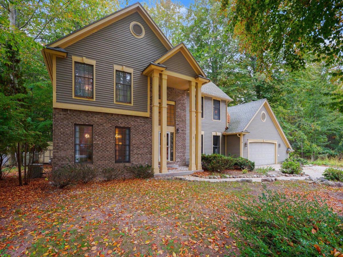 MLS #26055481 image #0