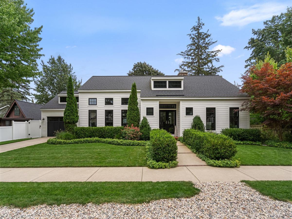 MLS #26055568 image #0