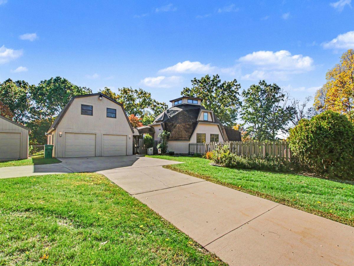 MLS #26056084 image #0