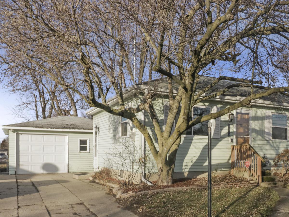 MLS #26056156 image #0