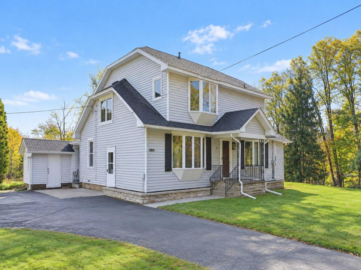 MLS #26056446 image #0