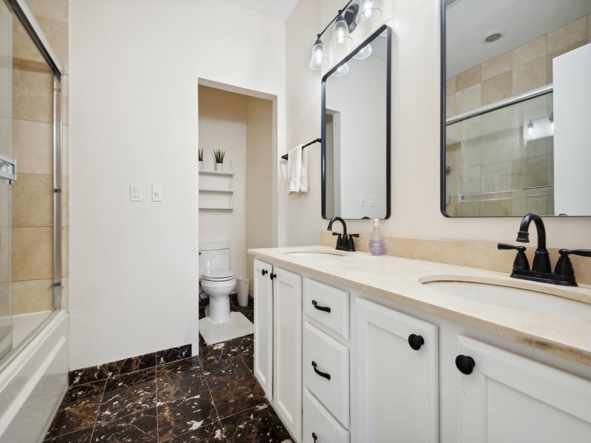 MLS #MRD11794179 image #2