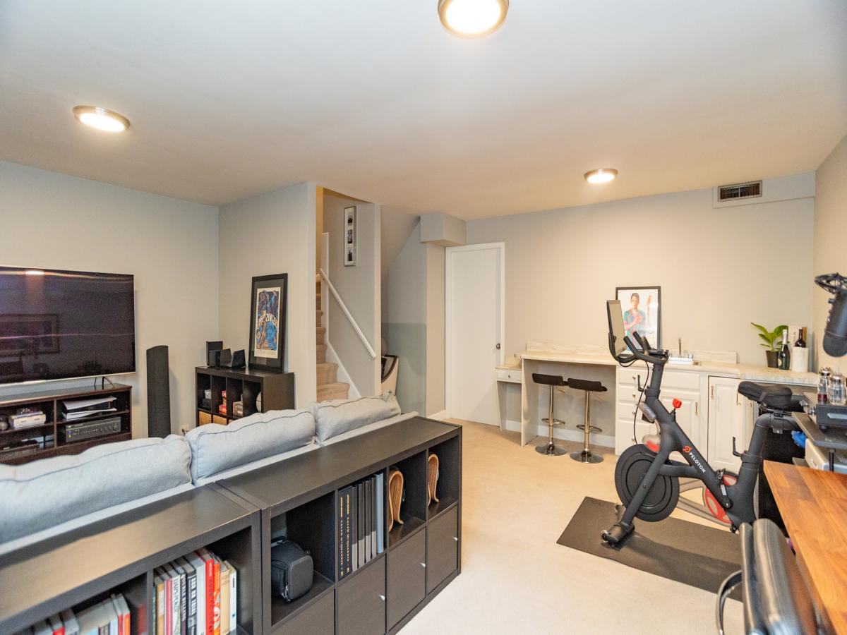 MLS #MRD11836302 image #0