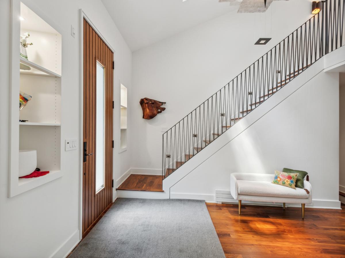 MLS #MRD11884228 image #1