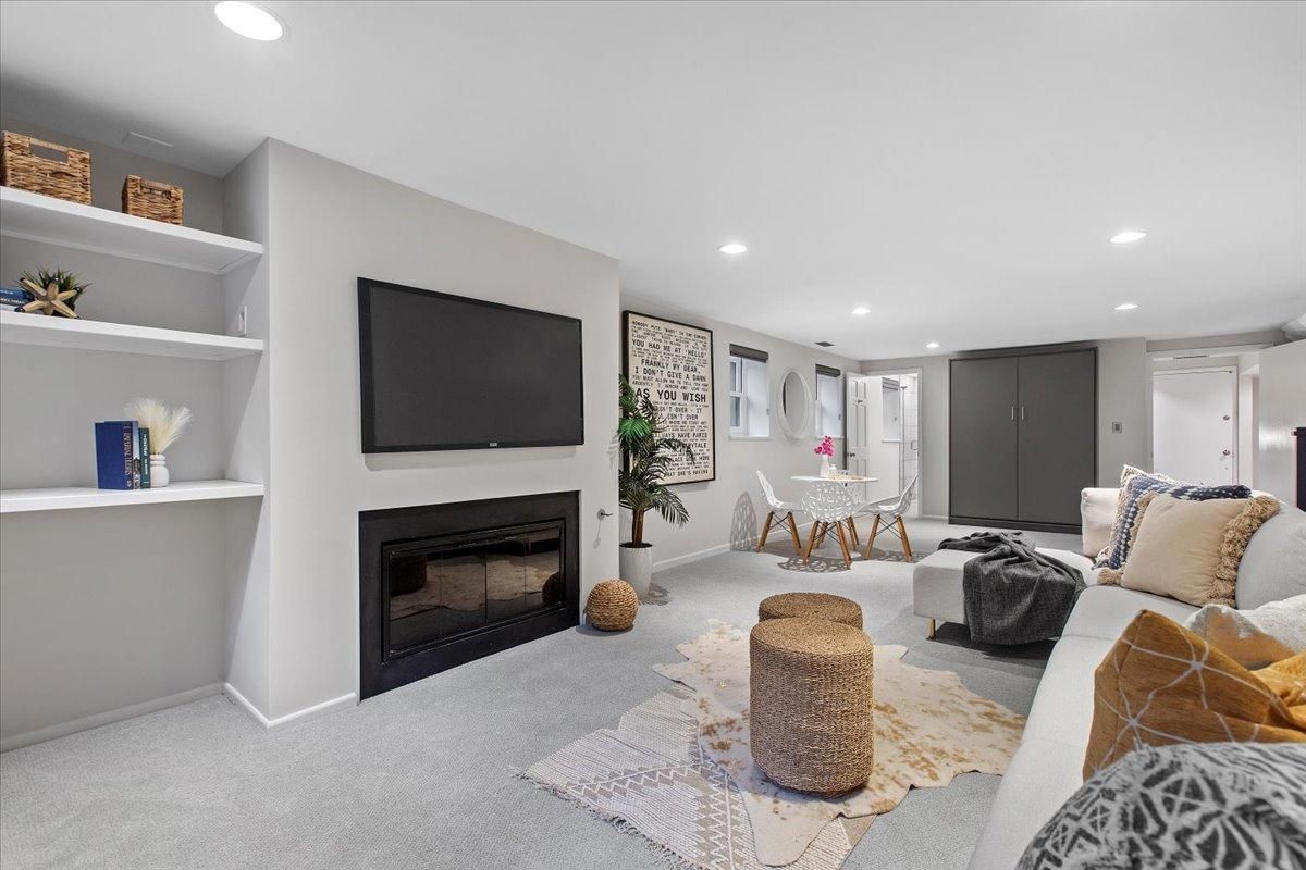 MLS #MRD11947431 image #2