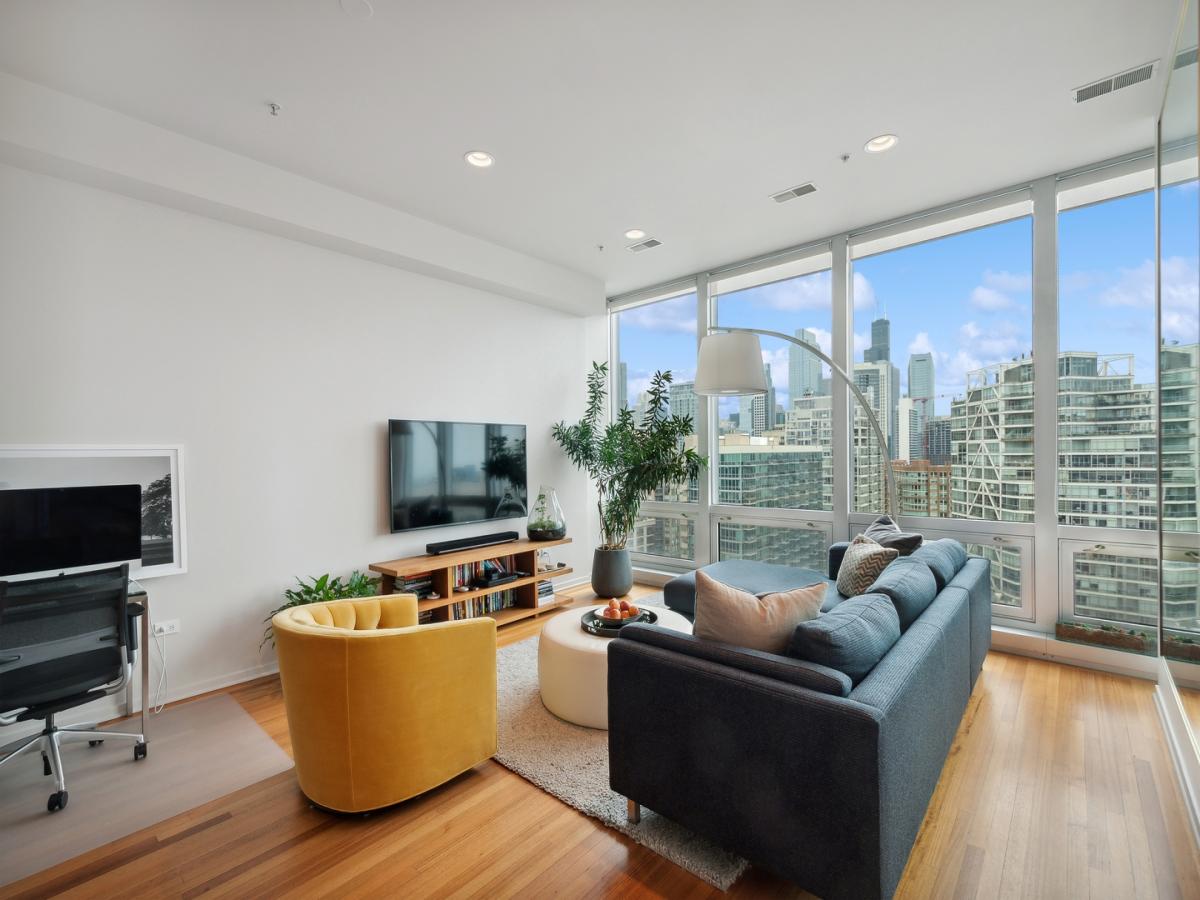 MLS #MRD11973901 image #2