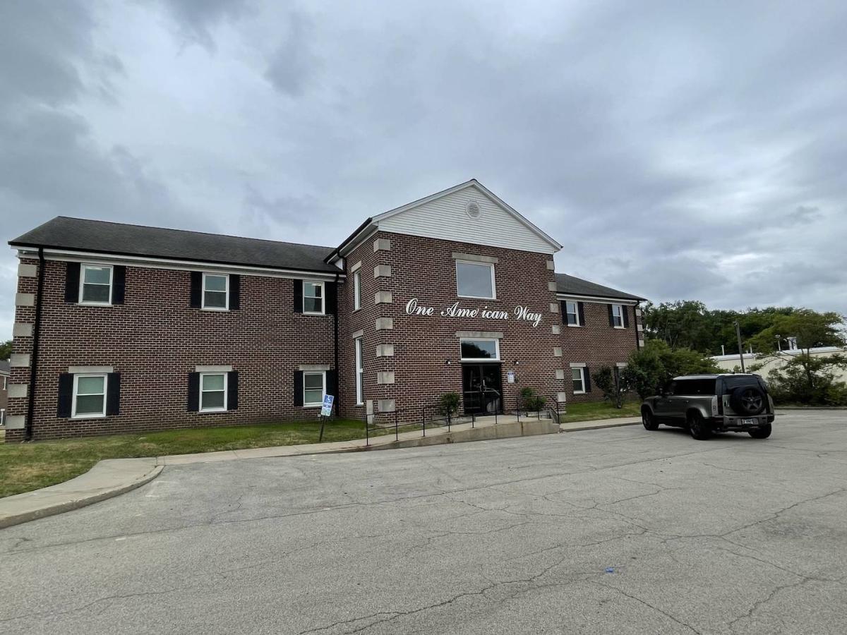 1 AMERICAN Way Elgin IL 60120 MLS #MRD12097479 25 MLS #MRD12097479 image #0