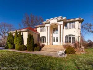 220 Honey Lake Court North Barrington IL 60010 MLS #MRD11612130 58 broker reciprocity