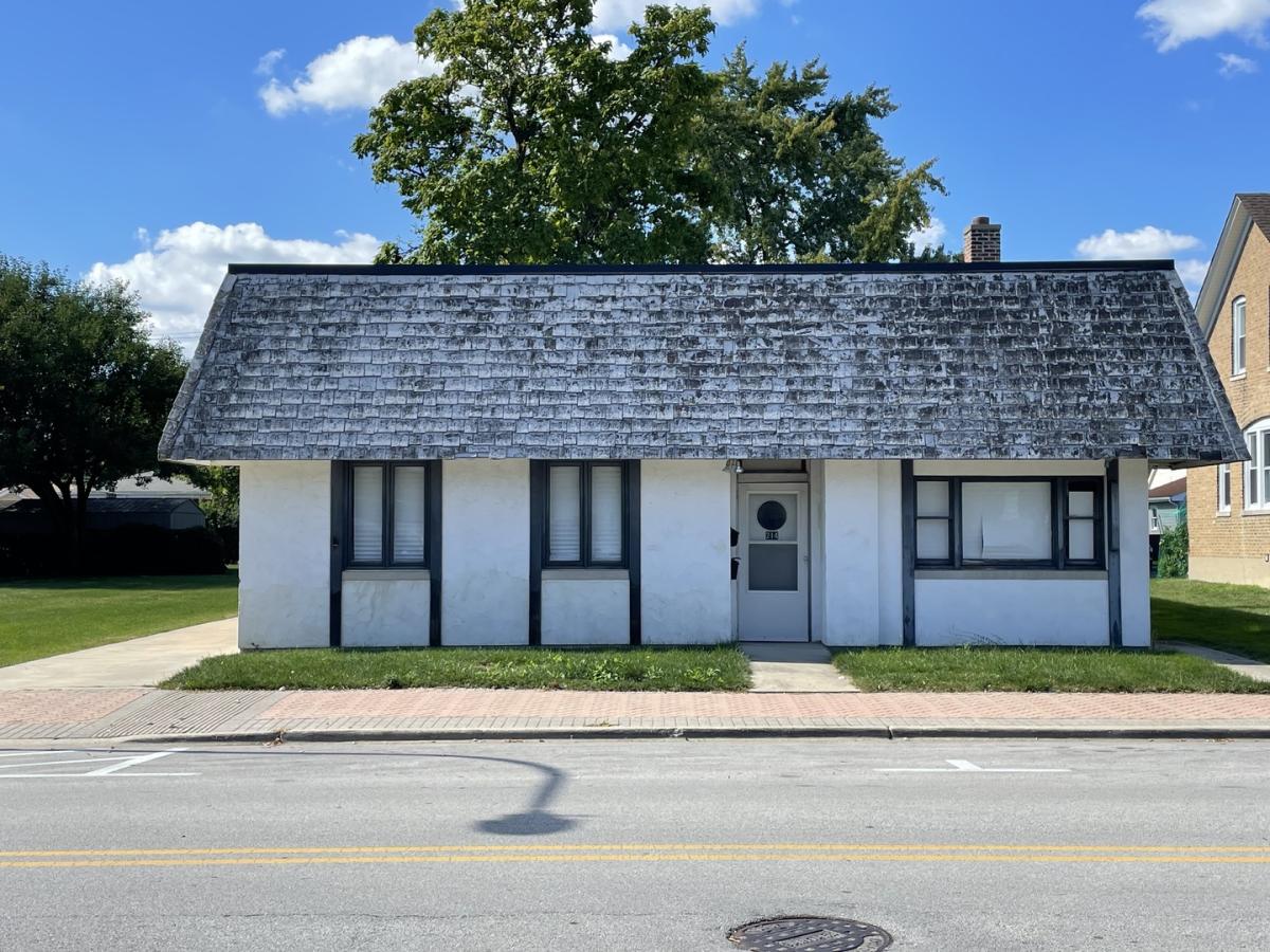 214 S Emerson Street Mount Prospect IL 60056 MLS #MRD12182418 5 MLS #MRD12182418 image #0