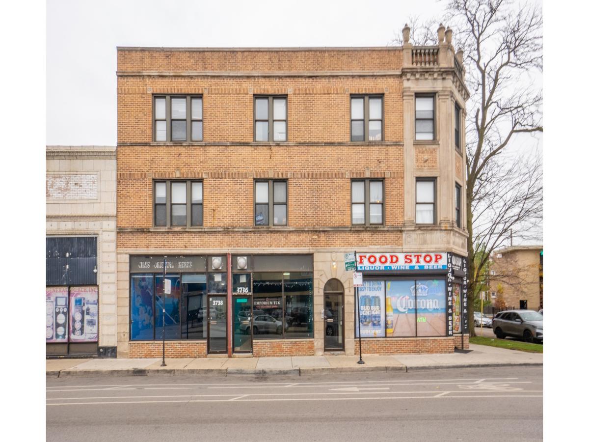 3736 W Lawrence Avenue Chicago IL 60625 MLS #MRD12213976 45 MLS #MRD12213976 image #0