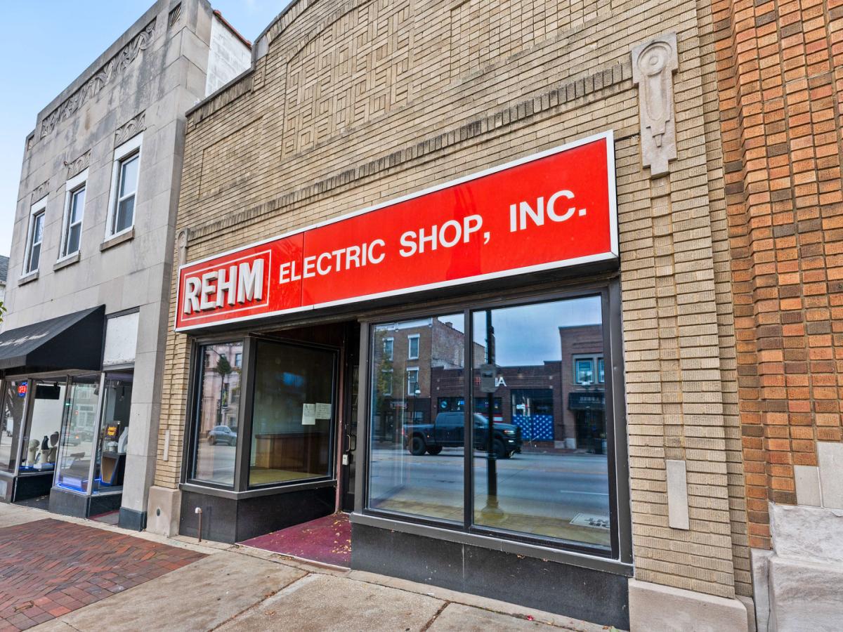 215 W Main Street St. Charles IL 60174 MLS #MRD12216235 45 MLS #MRD12216235 image #0