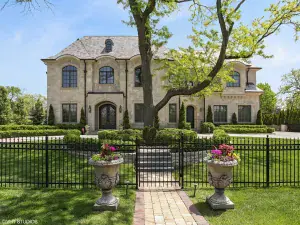 25W451 Plamondon Road Wheaton IL 60189 MLS #MRD12324518 26 broker reciprocity