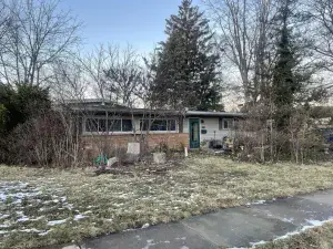 16501 Oxford S Drive Markham IL 60428 MLS #MRD12442991 54 broker reciprocity