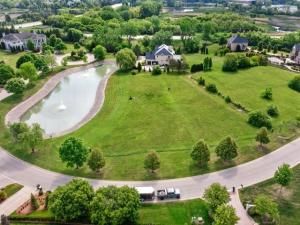 8 Falcon Lakes Drive South Barrington IL 60010 MLS #MRD12277121 41 MLS #MRD12277121 image #0