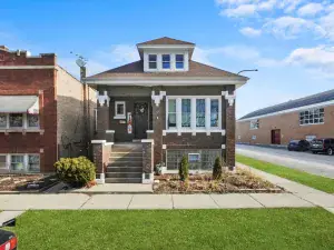 2816 S Austin Boulevard Cicero IL 60804 MLS #MRD12449399 62 broker reciprocity