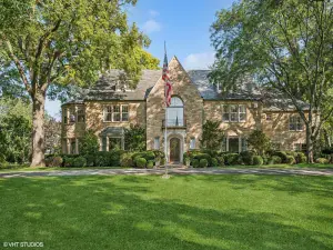 5 Woodley Road Winnetka IL 60093 MLS #MRD12452300 42 broker reciprocity