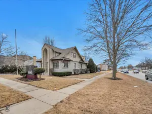1038 Liberty Street Aurora IL 60505 MLS #MRD12437053 28 broker reciprocity