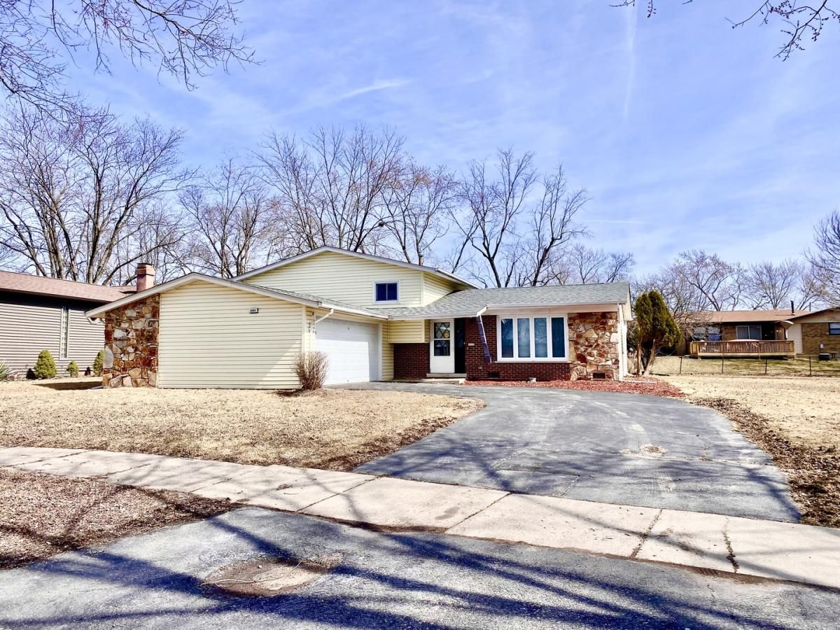 22621 Mission Drive Richton Park IL 60471 MLS #MRD12310674 45 MLS #MRD12310674 image #0