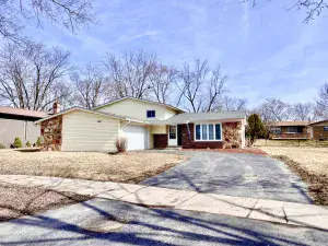 220 Westgate Avenue Chicago Heights IL 60411 MLS #MRD12345480 46 broker reciprocity