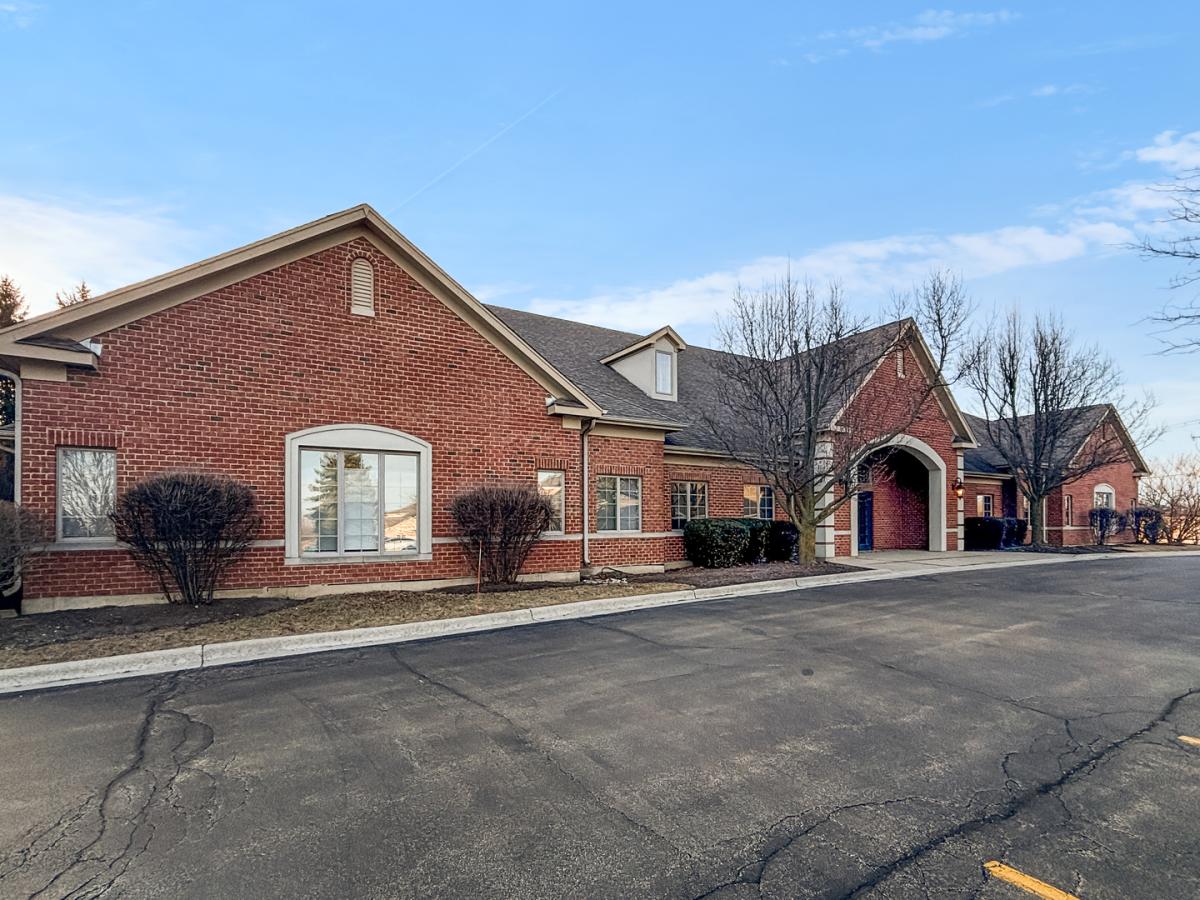 2 Executive Court #4 South Barrington IL 60010 MLS #MRD12312293 13 MLS #MRD12312293 image #0