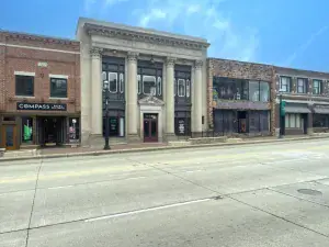 1114 N Main Street #1114-1130 Algonquin IL 60102 MLS #MRD12487351 50 broker reciprocity