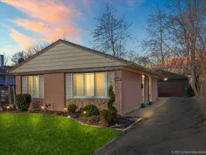 8 E 144th Street Riverdale IL 60827 MLS #MRD12109966 64 broker reciprocity