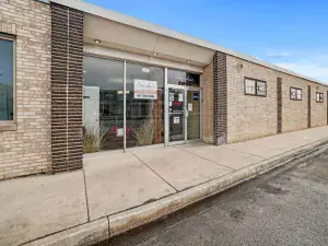 8743 Ogden Avenue Lyons IL 60534 MLS #MRD12395255 56 broker reciprocity