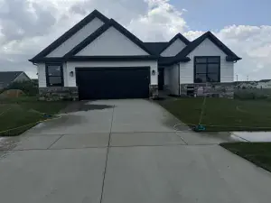 210 Leland Street Bloomington IL 61701 MLS #MRD12486347 54 broker reciprocity