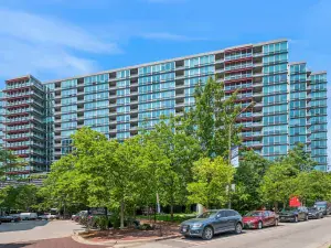828 Oakton Street #3F Evanston IL 60202 MLS #MRD12501875 64 broker reciprocity
