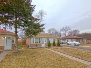 254 E 92nd Street #1 Chicago IL 60619 MLS #MRD12456524 62 broker reciprocity