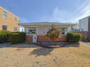 3002 Wesley Avenue Berwyn IL 60402 MLS #MRD12400398 64 broker reciprocity