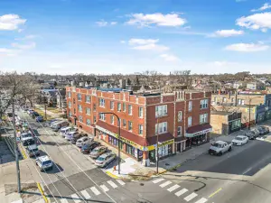 3263 W Fullerton Avenue Chicago IL 60647 MLS #MRD12471721 42 broker reciprocity