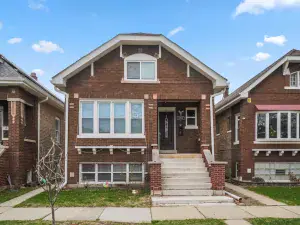 4220 W Monroe Street Chicago IL 60624 MLS #MRD12475750 62 broker reciprocity